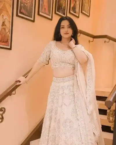 Escort Sidhpur